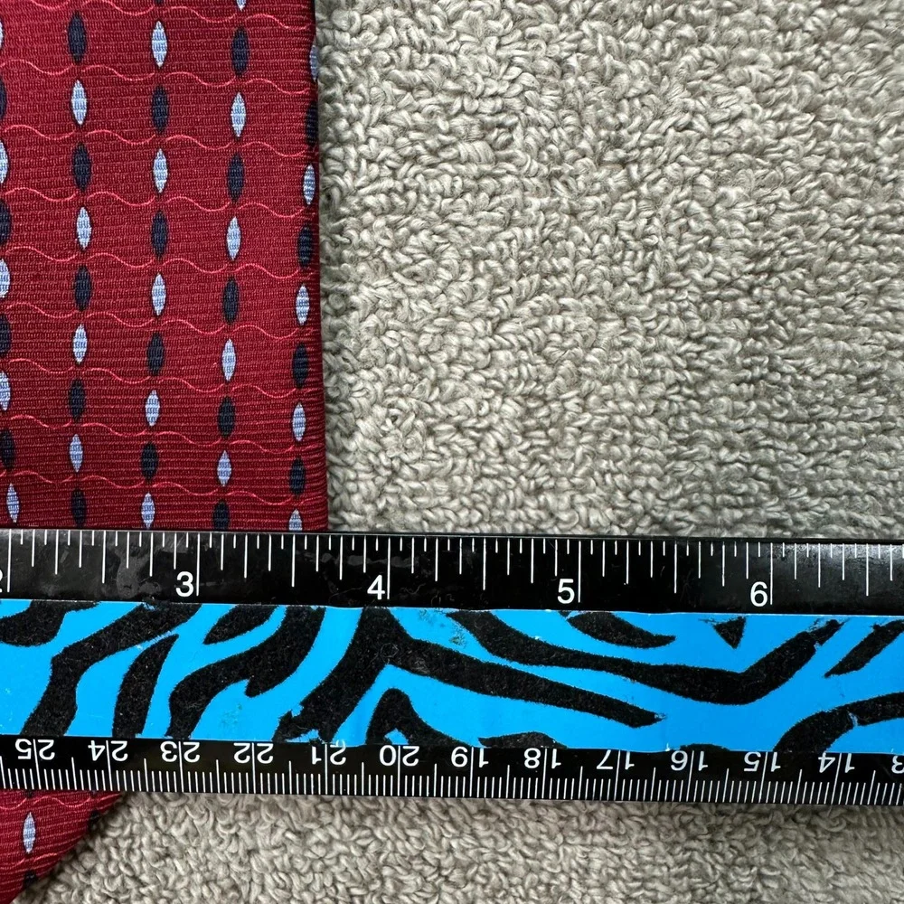 Brooks Basics Mens Silk Tie Red Geometric Oval Pattern Made in USA RN 93452
